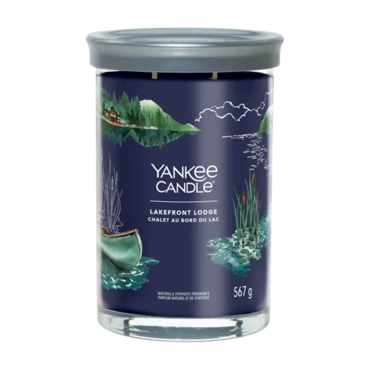 Yankee Candle Lakefront Lodge